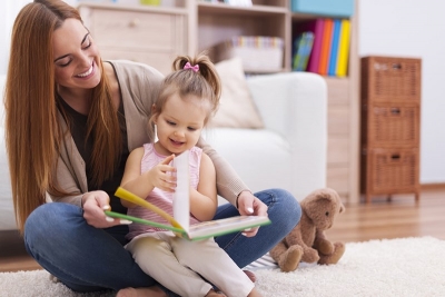 Dlaczego warto czytać dziecku baśnie?